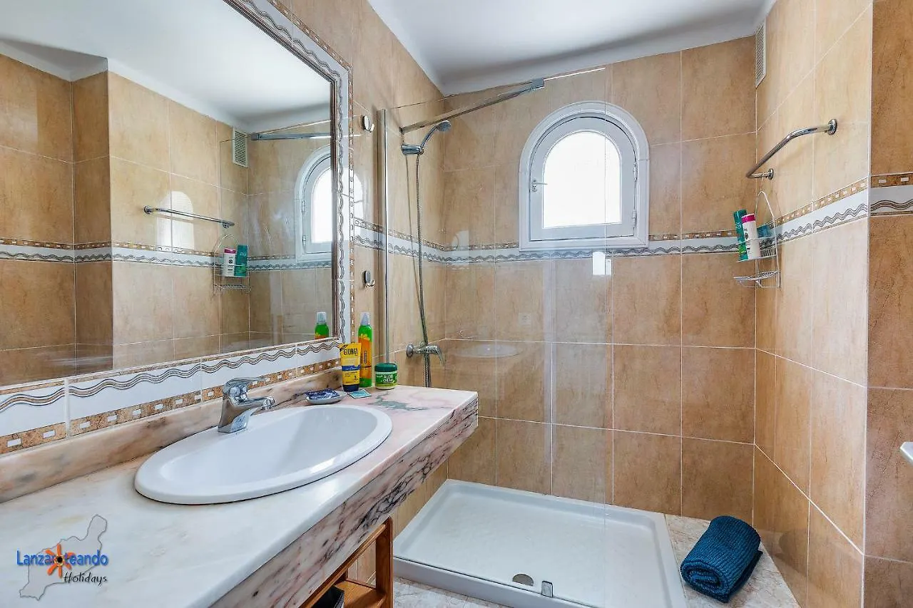 Vivienda Vacacional Rose Costa Teguise