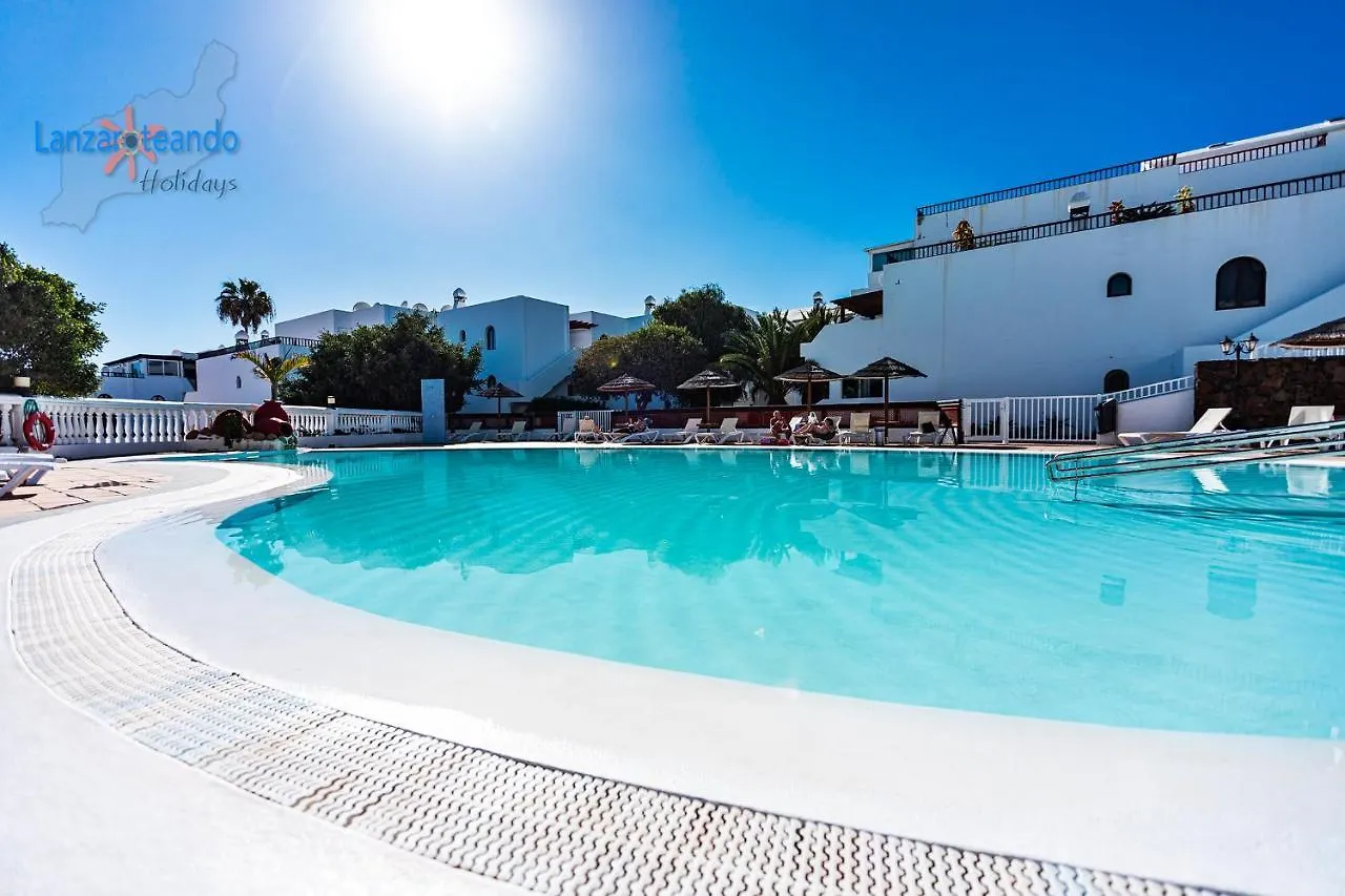 Vivienda Vacacional Rose Costa Teguise Apartment