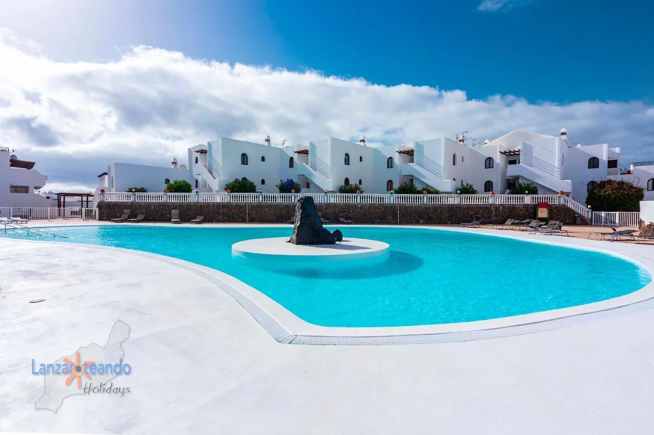 Vivienda Vacacional Rose Costa Teguise Apartment