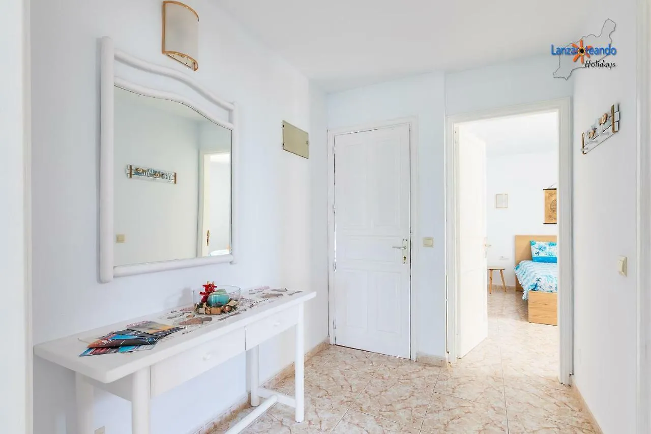 Vivienda Vacacional Rose Costa Teguise Apartment